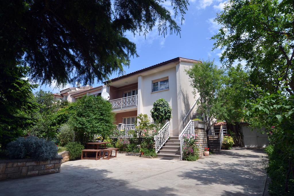 Apartment Rojnic Pula Bagian luar foto