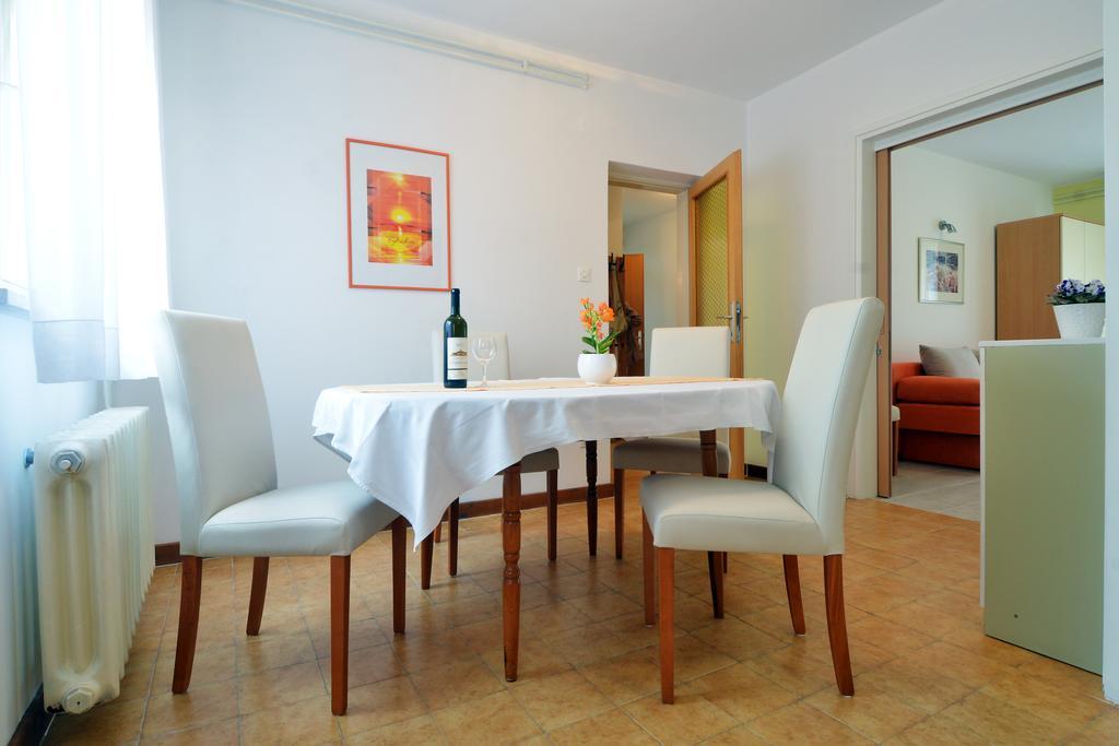 Apartment Rojnic Pula Bagian luar foto